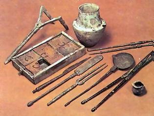 Φωτογραφία για Γιατί τα ιατρικά εργαλεία των αρχαίων Ελλήνων είναι ίδια από την εποχή του Ιπποκράτη που έκαναν εγχειρήσεις εγκεφάλου... [photos]