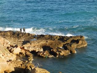 Φωτογραφία για Καταρρακωμένη η Χαρούλα Αλεξίου - ΛΥΘΗΚΕ ΤΟ ΜΥΣΤΗΡΙΟ με το πτώμα στη θάλασσα