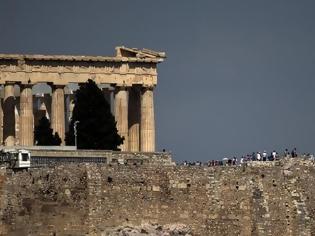 Φωτογραφία για Ανάκαμψη της ελληνικής οικονομίας το 2017 «βλέπει» το ΙΟΒΕ...