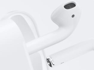Φωτογραφία για Σκουλαρίκια για να μην χάνετε ποτέ τα νέα ασύρματα ακουστικά της Apple