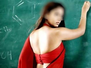 Φωτογραφία για Δείτε την καθηγήτρια που έκανε σεξ μέσα στην τάξη την ίδια μέρα με δύο μαθητές της!