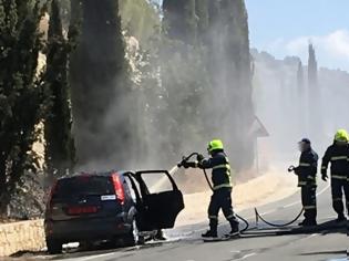 Φωτογραφία για Πάφος: Ζευγάρι κινδύνεψε να καεί ζωντανό στο αυτοκίνητό του