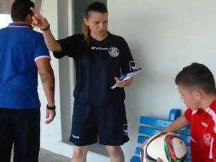 Φωτογραφία για Μια γυναίκα αναλαμβάνει για πρώτη φορά προπονήτρια στο ελληνικό ποδόσφαιρο