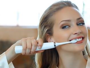 Φωτογραφία για 5 λάθη που κάνεις κάθε φορά που πλένεις τα δόντια σου