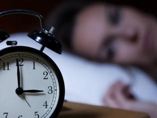 Φωτογραφία για Ξυπνάτε κάθε βράδυ την ίδια ώρα; Μάθετε τι σημαίνει αυτό για την υγεία σας