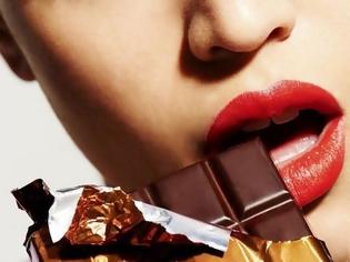 Φωτογραφία για Να τι συμβαίνει στο σώμα σου μόλις φας σοκολάτα