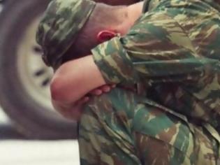 Φωτογραφία για ΣΟΚΑΡΟΥΝ οι λεπτομέρειες: 6 λέξεις στο σημείωμα που άφησε ο 45χρονος στρατιωτικός που πήδηξε στο κενο - Δείτε τι ΈΓΡΑΨΕ...