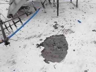 Φωτογραφία για Κεραυνός χτύπησε πολυκατοικία στο Βόλο - «Εσκαψε» το τσιμέντο στην ταράτσα