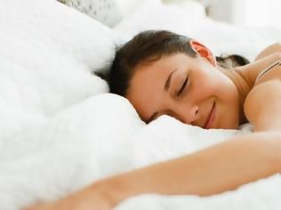 Φωτογραφία για 5 εύκολα beauty tips που θα σε κάνουν πιο όμορφη ενώ κοιμάσαι