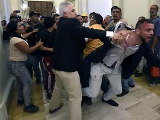 Φωτογραφία για Βενεζουέλα: H Γερουσία παραπέμπει σε δίκη τον Μαδούρο για πραξικόπημα