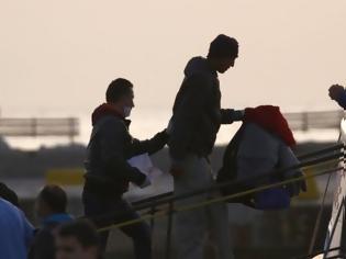 Φωτογραφία για Επιστροφή 8 Σύρων προσφύγων στην Τουρκία