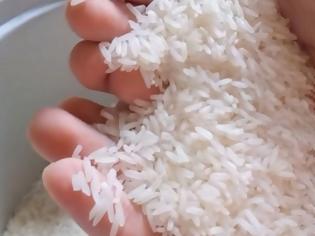 Φωτογραφία για ΠΡΟΣΟΧΗ: Η Κίνα φτιάχνει Ρύζι από ΠΛΑΣΤΙΚΟ και είναι ο,τι Χειρότερο για την Υγεία μας - Δείτε ΠΩΣ να το Εντοπίσετε... [photos+video]