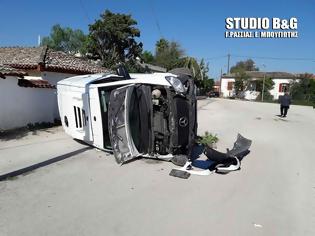 Φωτογραφία για Tροχαίο ατύχημα στη Δαλαμανάρα με ανατροπή ημιφορτηγού αυτοκινήτου