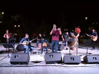 Φωτογραφία για HolyWood Stage presents: Βερτζί μαβί fullband live!