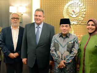 Φωτογραφία για Συνάντηση ΥΕΘΑ Πάνου Καμμένου με τον Αντιπρόεδρο της Ινδονησίας Muhammad Jusuf Kalla και τον Πρόεδρο της Βουλής Ade Komarudin