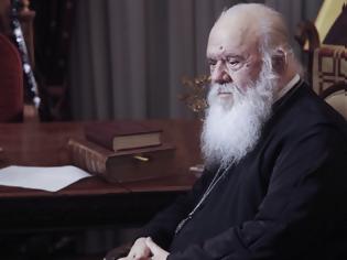 Φωτογραφία για Αρχιεπίσκοπος: ''Νυχτωμένοι όσοι δεν βλέπουν ότι η χώρα προχωράει στον αφελληνισμό και αποχριστιανισμό'' [video]