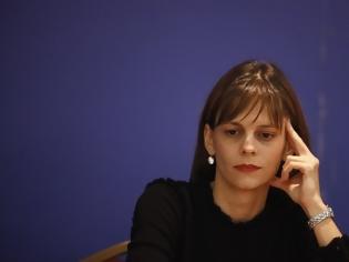 Φωτογραφία για Ε. Αχτσιόγλου: Δέχομαι την πολιτική κριτική και όχι τα σεξιστικά σχόλια