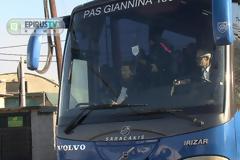 Ιωάννινα: Η Barcelona στον προσφυγικό καταυλισμό του Κατσικά!