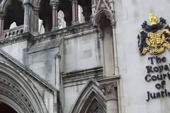 Βρετανία: Η 14χρονη καρκινοπαθής που κέρδισε το δικαίωμα να καταψυχθεί