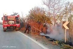 Και πάλι πυρκαγιά στην Λήμνο, πήρε φωτιά μέχρι και κολόνα της ΔΕΗ