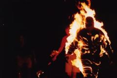 Η μάνα που επιχείρησε να κάψει τον γιο της για να μην παντρευτεί την αγαπημένη του