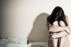 ΤΡΟΜΕΡΟ: Βίαζε επανειλημμένα και κρατούσε παράνομα 25χρονη σε κοντέινερ