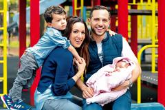 Η Καλομοίρα φωτογραφίζεται για πρώτη φορά με την 4 μηνών μπέμπα της!