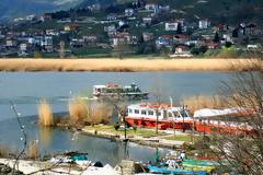 Ιωάννινα: Τι συμβαίνει με τα καραβάκια στο Νησί;