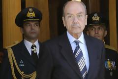 Σε ΚΡΙΣΙΜΗ κατάσταση ο Κωστής Στεφανόπουλος- Δεν ανταποκρίνεται στα φάρμακα