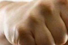 Έπεσε ξύλο το πρωί στην πλατεία Πάρκου στη Λαμία