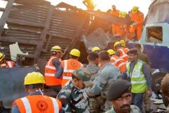Πάνω από 119 οι νεκροί από τον εκτροχιασμό τρένου στην Ινδία