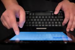 Νέα στρατηγική με 7 παρεμβάσεις για τεχνολογία πληροφορικής, επικοινωνιών