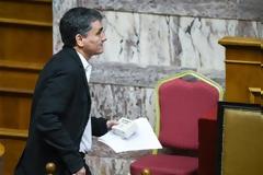 ΣΤΗ ΒΟΥΛΗ ΠΡΟΫΠΟΛΟΓΙΣΜΟΣ ΚΑΙ ΠΡΟΑΠΑΙΤΟΥΜΕΝΑ ΤΗΣ ΑΞΙΟΛΟΓΗΣΗΣ