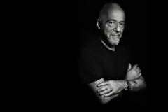 “Η παφίτισσα που έκανε τον Πάολο Κουέλιο να ασχοληθεί μαζί της συγγραφικά”