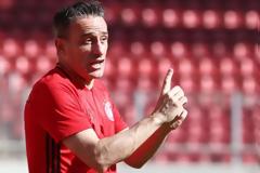 Ο Μπέντο ξέρει πως οι Ελβετοί δεν θα έρθουν για τουρισμό