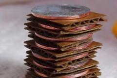 ΤΕΛΕΙΟ ΚΟΛΠΟ: Φτιάξτε μπαταρία από τα κέρματα που έχετε παρατημένα στο συρτάρι σας! [video]