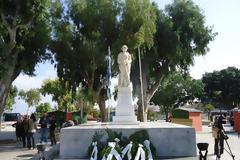 Με επιμνημόσυνη δέηση και κατάθεση στεφάνων τιμήθηκε στο Ηράκλειο η ημέρα των Ενόπλων Δυνάμεω