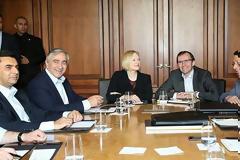 Δεν βγήκε… λευκός καπνός στο Μοντ Πελεράν!