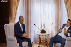 Οι Ράδιο Αρβύλα επέστρεψαν σε ρόλο Μπαράκ Ομπάμα και Αλέξη Τσίπρα [video]