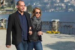 Στο εδώλιο η σύζυγος του Γιάνη Βαρουφάκη