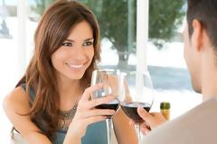 Θέλεις σοβαρή σχέση; Όσα πρέπει να μάθεις στο πρώτο ραντεβού