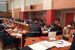 Περιφέρεια Δυτικής Ελλάδας: Πρόγραμμα Διαχείρισης Υγείας και Κοινωνικής Ενσωμάτωσης Προσφύγων – Απαραίτητη η αναδιανομή πόρων