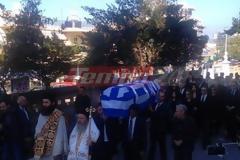 Πάτρα - ΤΩΡΑ: Το τελευταίο αντίο στον Κωστή μας - Το αδιαχώρητο στο Α' Νεκροταφείο [photos+video]