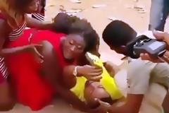 Ίσως η χειρότερη πρόταση γάμου που έγινε ποτέ - Ο γαμπρός παρίστανε... τον νεκρό!