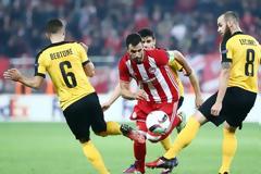 Πρόκριση με αποδοκιμασίες για τον Ολυμπιακό