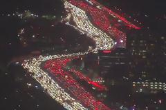 Μήπως να μην παραπονεθούμε ξανά; - Δείτε το επικό μποτιλιάρισμα στο Λος Άντζελες [video]