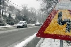 Καιρός: Αρχισε να δείχνει… χιόνια και η ΕΜΥ τη Δευτέρα και την Τρίτη