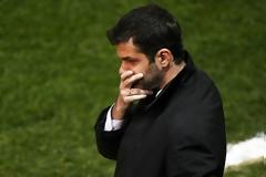 Σε δύσκολη θέση ο Στραματσόνι