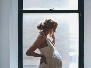 Φωτογραφία για Γιατί δεν πρέπει να κλαίτε όταν είστε έγκυος