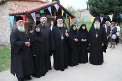 Η Φωκίδα γεμίζει με μοναστήρια